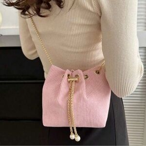 Pink Ribbed Women's Bag with Gold Chain